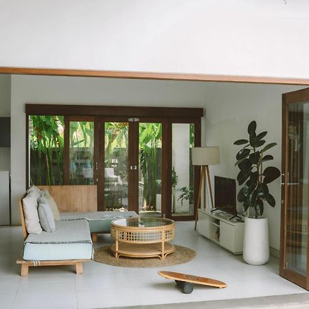 Three Palms Surf & Stay Medewi Airsatang Esterno foto