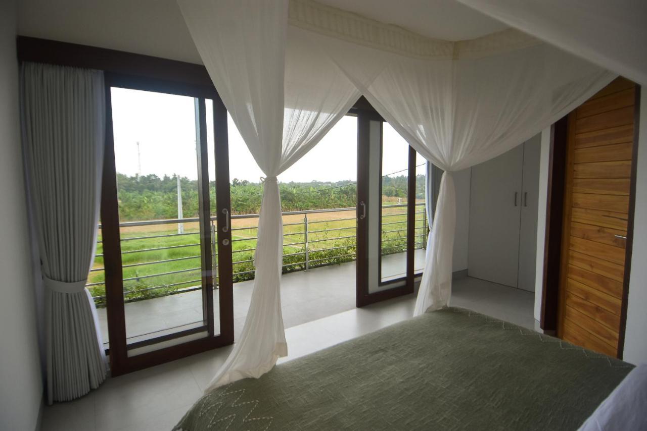 Three Palms Surf & Stay Medewi Airsatang Esterno foto