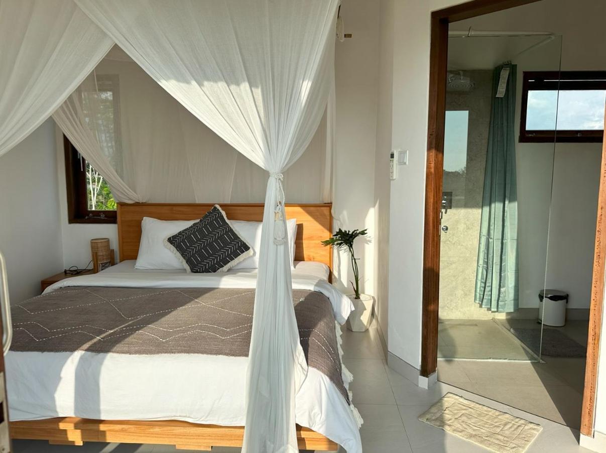 Three Palms Surf & Stay Medewi Airsatang Esterno foto