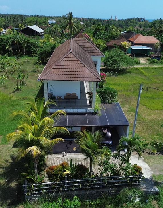 Three Palms Surf & Stay Medewi Airsatang Esterno foto