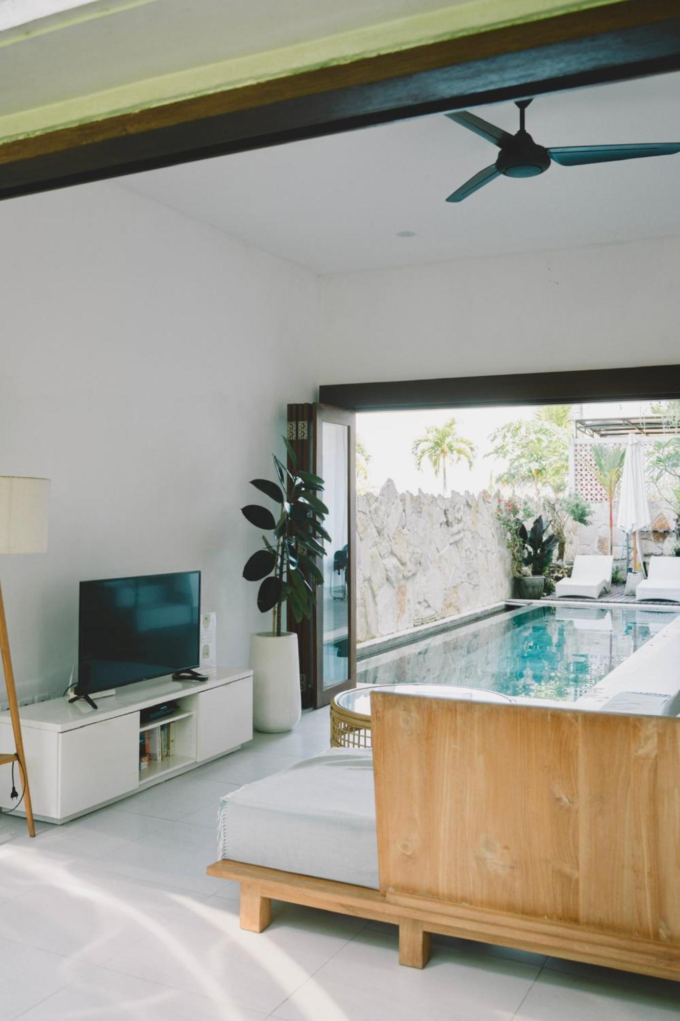 Three Palms Surf & Stay Medewi Airsatang Esterno foto