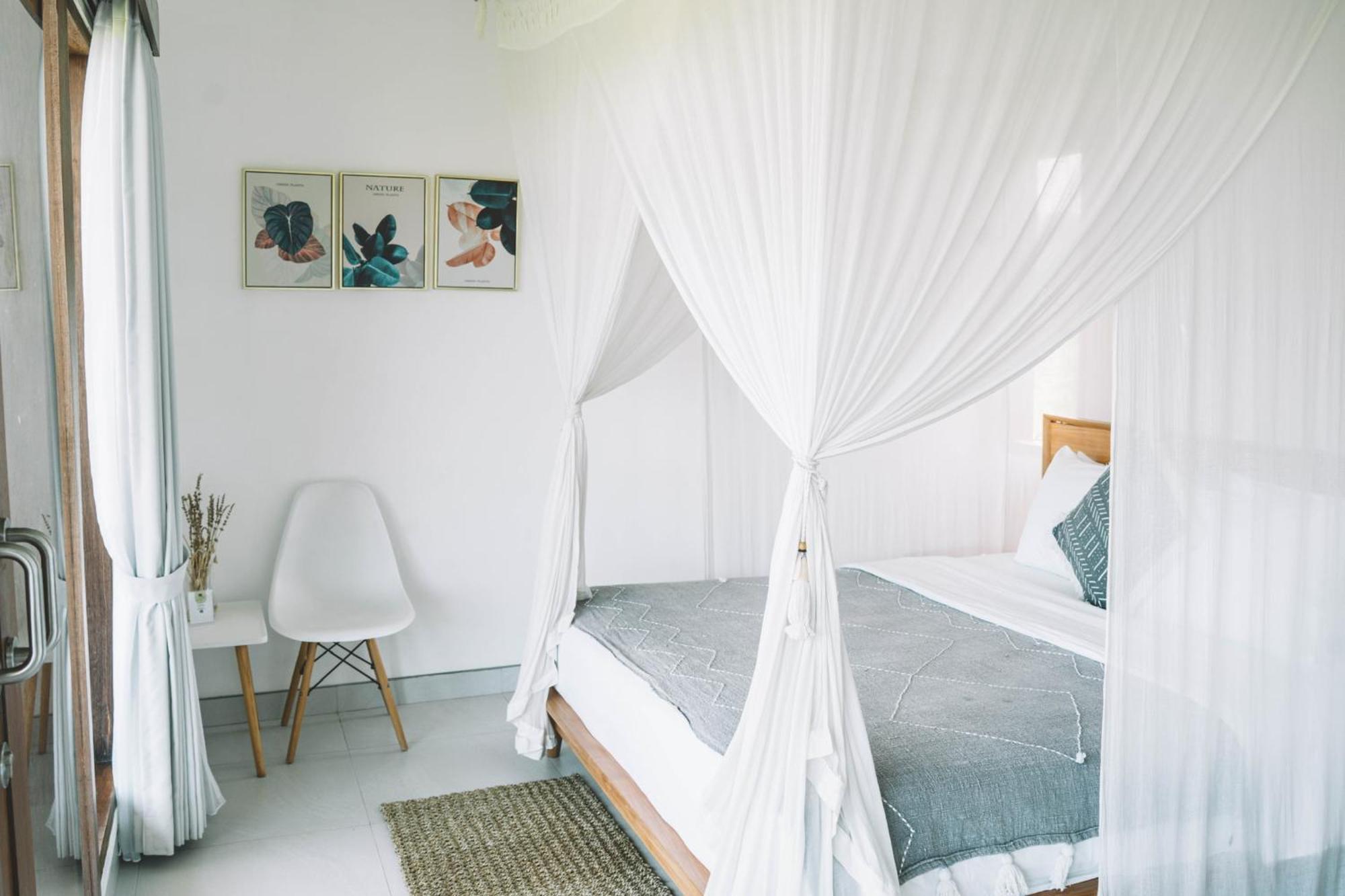 Three Palms Surf & Stay Medewi Airsatang Esterno foto
